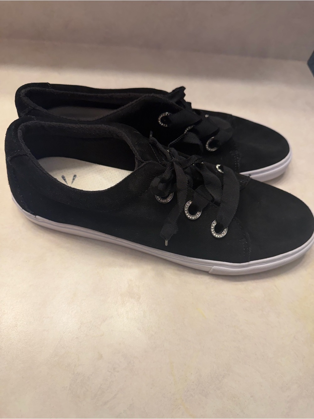 Isaac Mizrahi Black Low-Profile Ribbon Lace Sneakers